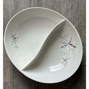 Carefree True China Syracuse FINESSE Divided Serving Dish Made in USA 10"X8.25"